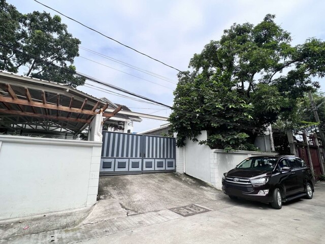 Lingunan, Valenzuela, Office For Rent