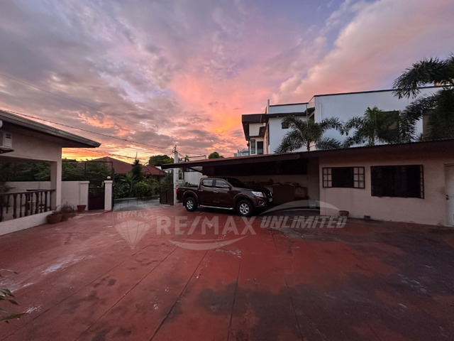Talon Dos, Las Pinas, Villa For Sale