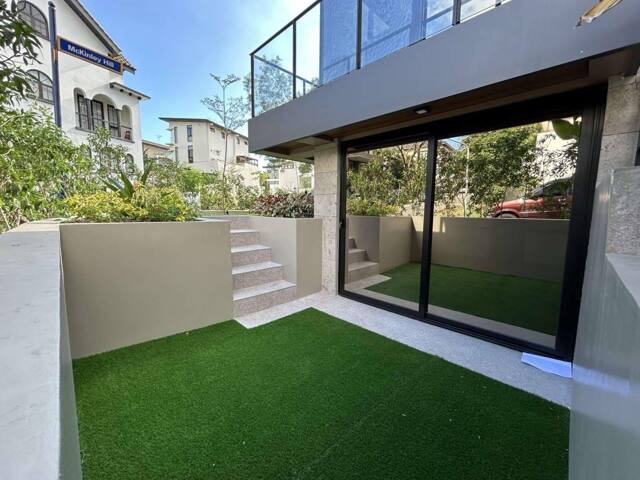 Mckinley Hill, Taguig, Villa For Sale