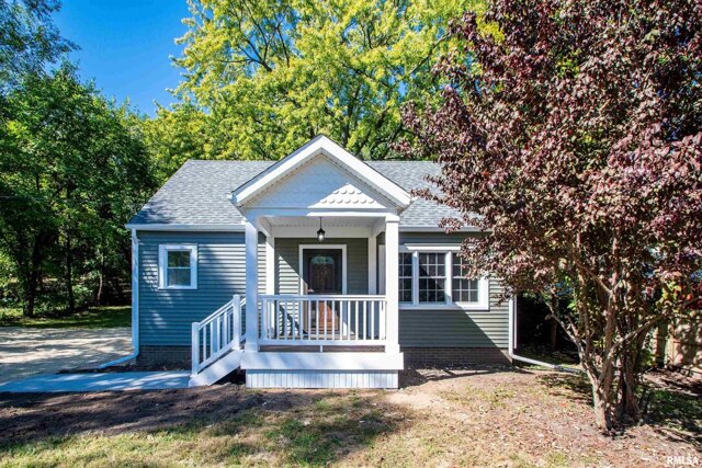 N Galena Rd, Peoria, Home For Sale