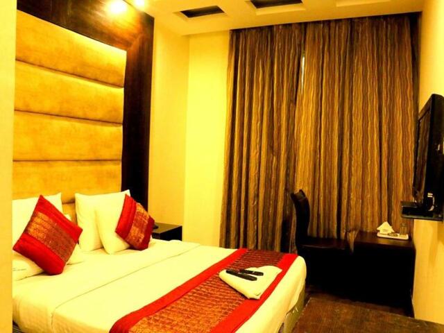 / Behind Bikanerwala Near Gurudwara Road, New Delhi And Ncr, Hotel Benz International