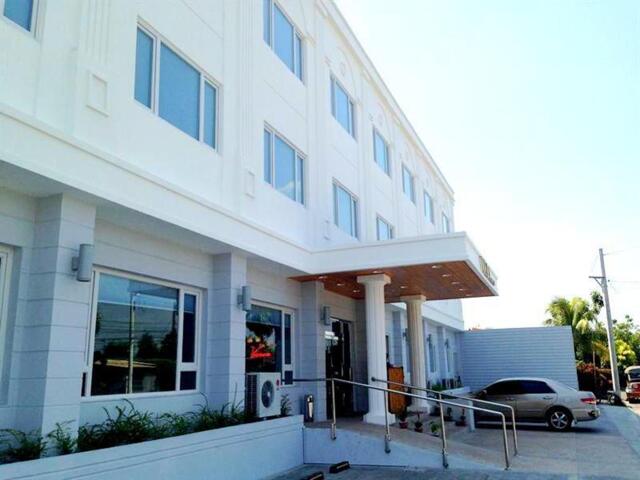 New York Avenue, Villasol Subdivision, Anunas, Angeles / Clark, Vera Hotel, Hotel