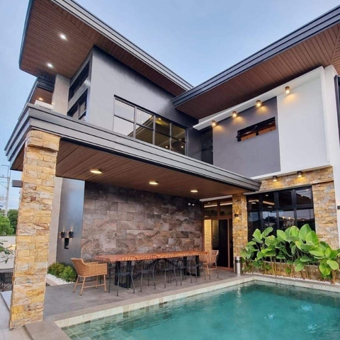 Salaban, Amadeo, Villa For Sale