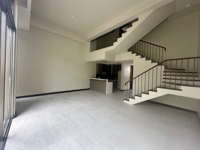 Poblacion, Binan, Townhouse For Sale