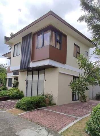 Arnaldo Poblacion, General Trias, Townhouse For Sale