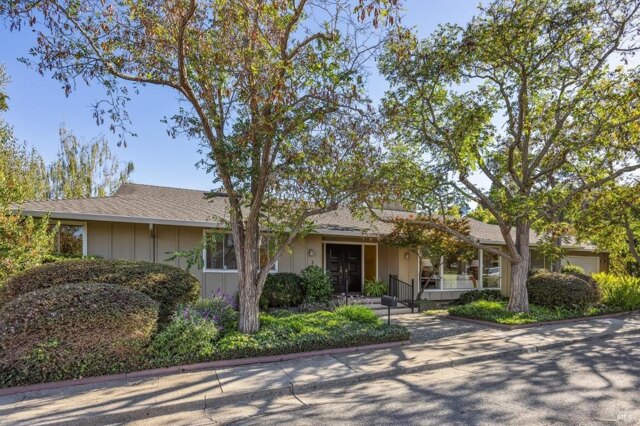 Nightingale Ln, San Rafael, Home For Sale