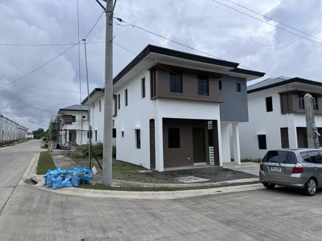 Bugtong Na Pulo, Lipa, Townhouse For Sale