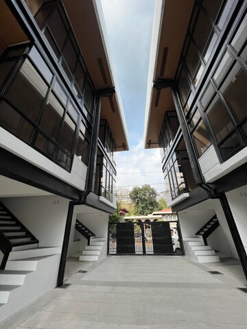 Fairview, Quezon, Townhouse For Sale