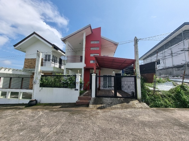 Silang Junction North, Tagaytay, House For Sale