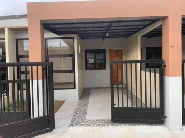 Darasa, Tanauan, Townhouse For Sale
