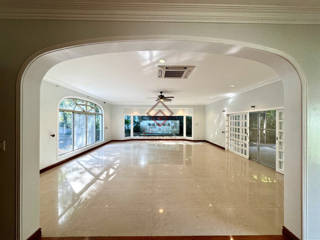 North Forbes, Makati, House For Rent North Forbes, Makati, House For Rent