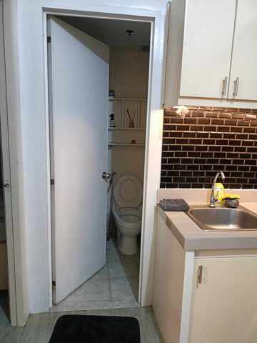 Highway Hills, Mandaluyong, Condo For Sale Highway Hills, Mandaluyong, Condo For Sale