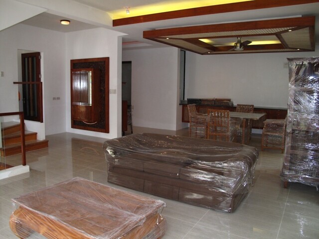 Mckinley Hill, Taguig, Villa For Rent