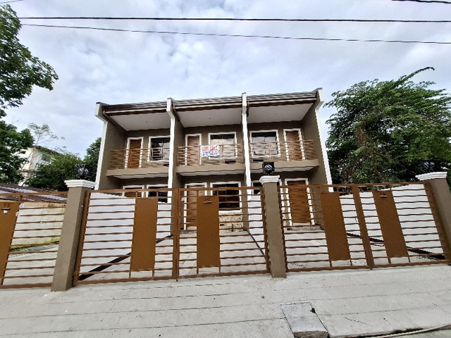 Pulang Lupa Dos, Las Pinas, Townhouse For Sale
