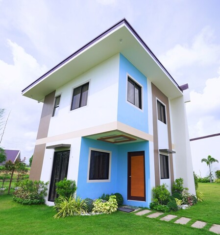 Perez, Trece Martires, House For Sale