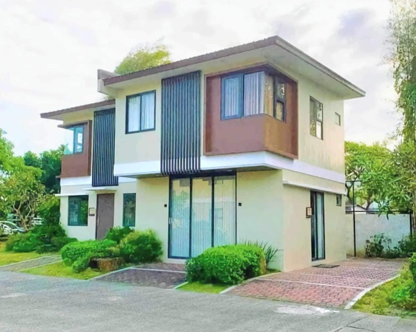 Santiago, General Trias, Townhouse For Sale