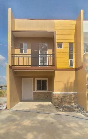 Cupang, Antipolo, Townhouse For Sale